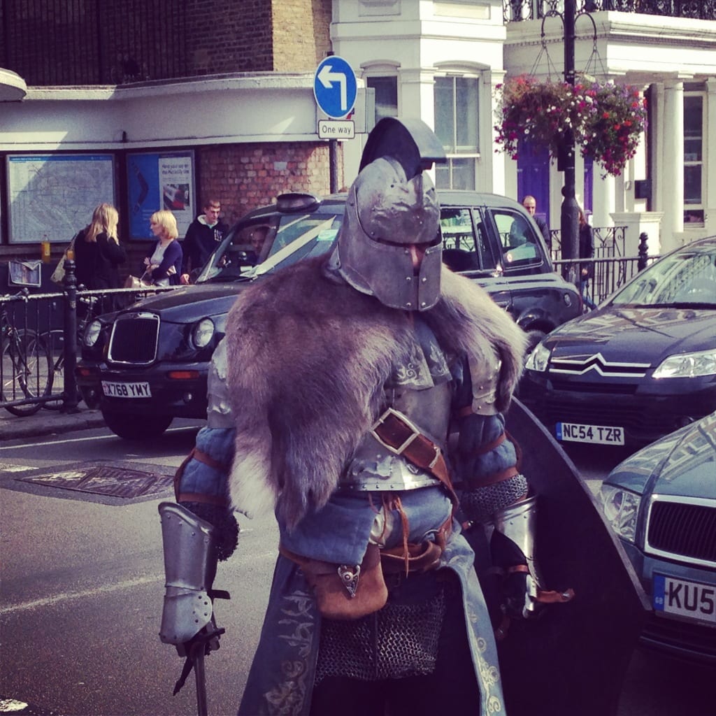 Knight From Dark Souls II Halts Traffic at Eurogamer Expo 1 img_2844