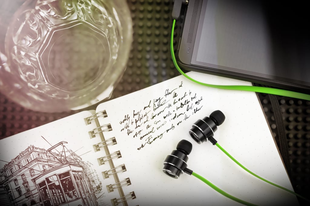 Razer's "Adaro" Headphone / Earphone Range Launches Within Australia 2 5