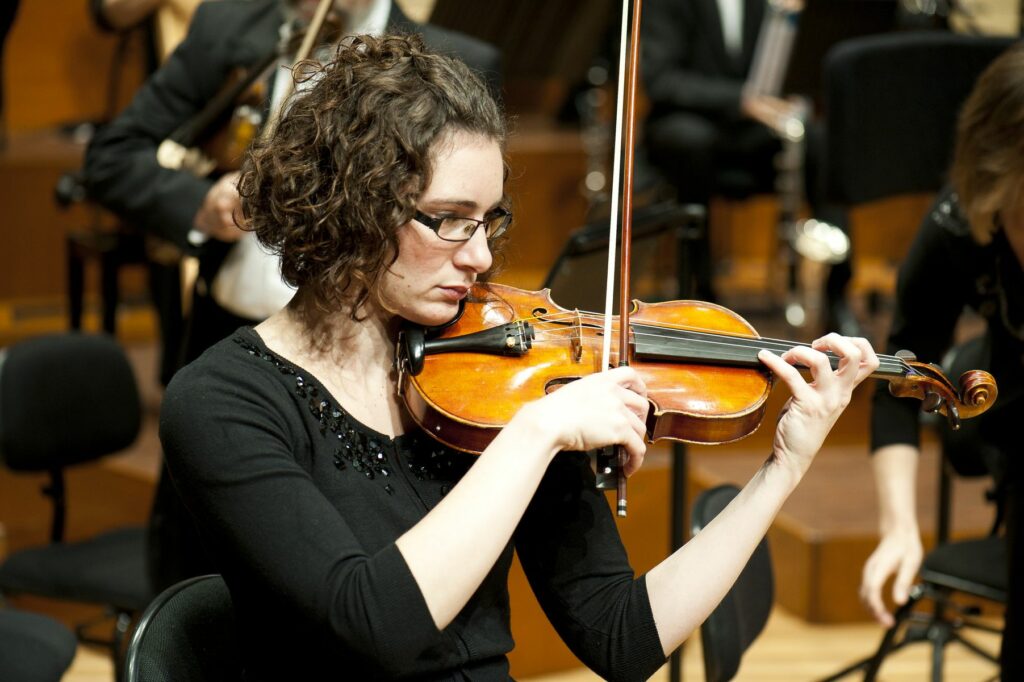 Queensland Symphony Orchestra Outline Next Three 'Studio Sessions' Performances 1 Queensland Symphony Orchestra Outline Next Three 'Studio Sessions' Performances 1