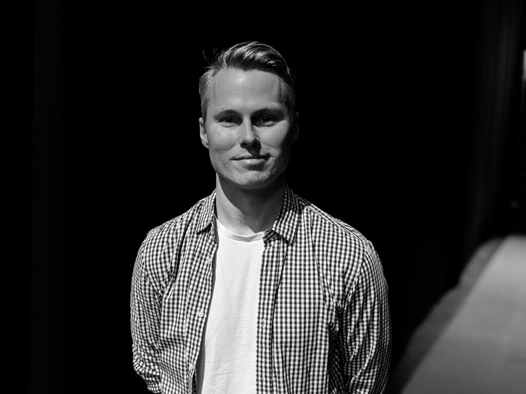 A Conversation With Liam McIlwain - Interview with Come From Away Australia's Resident Director and Choreographer - Vimarsana News
